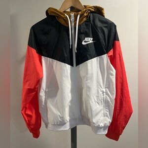 Nike -Women’s Color block Windbreaker